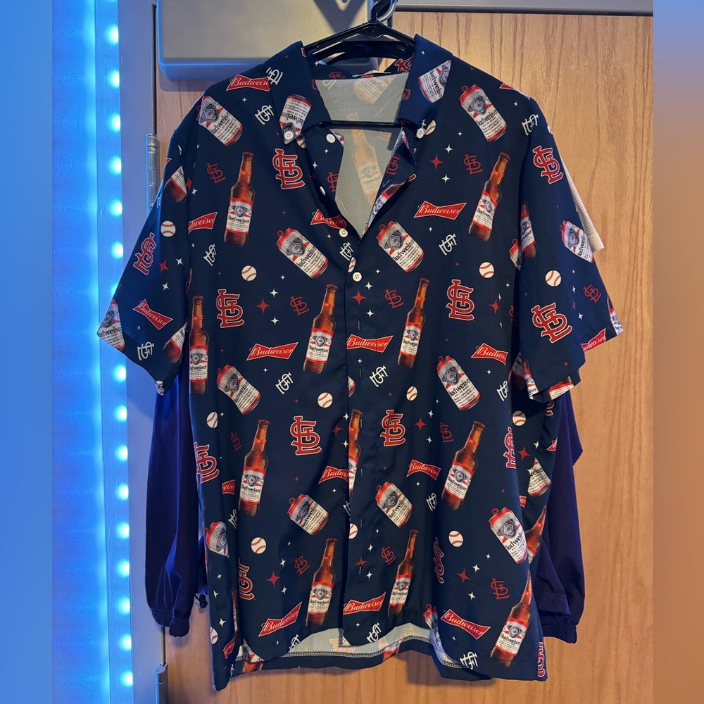 Men’s st Louis cardinals button down